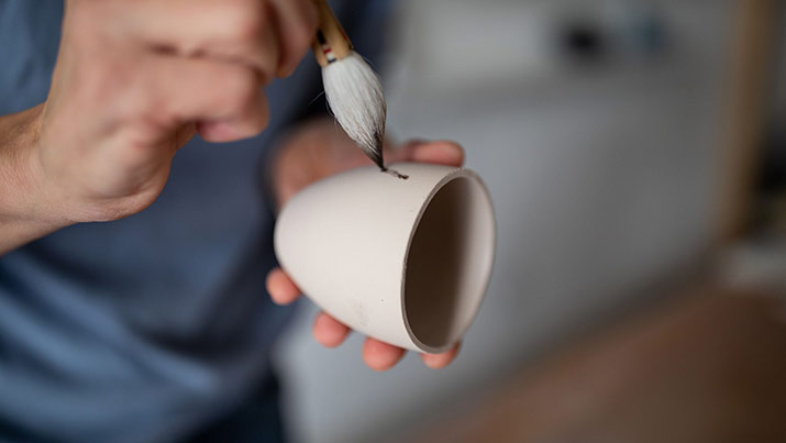 نقاشی روی سرامیک و سفال